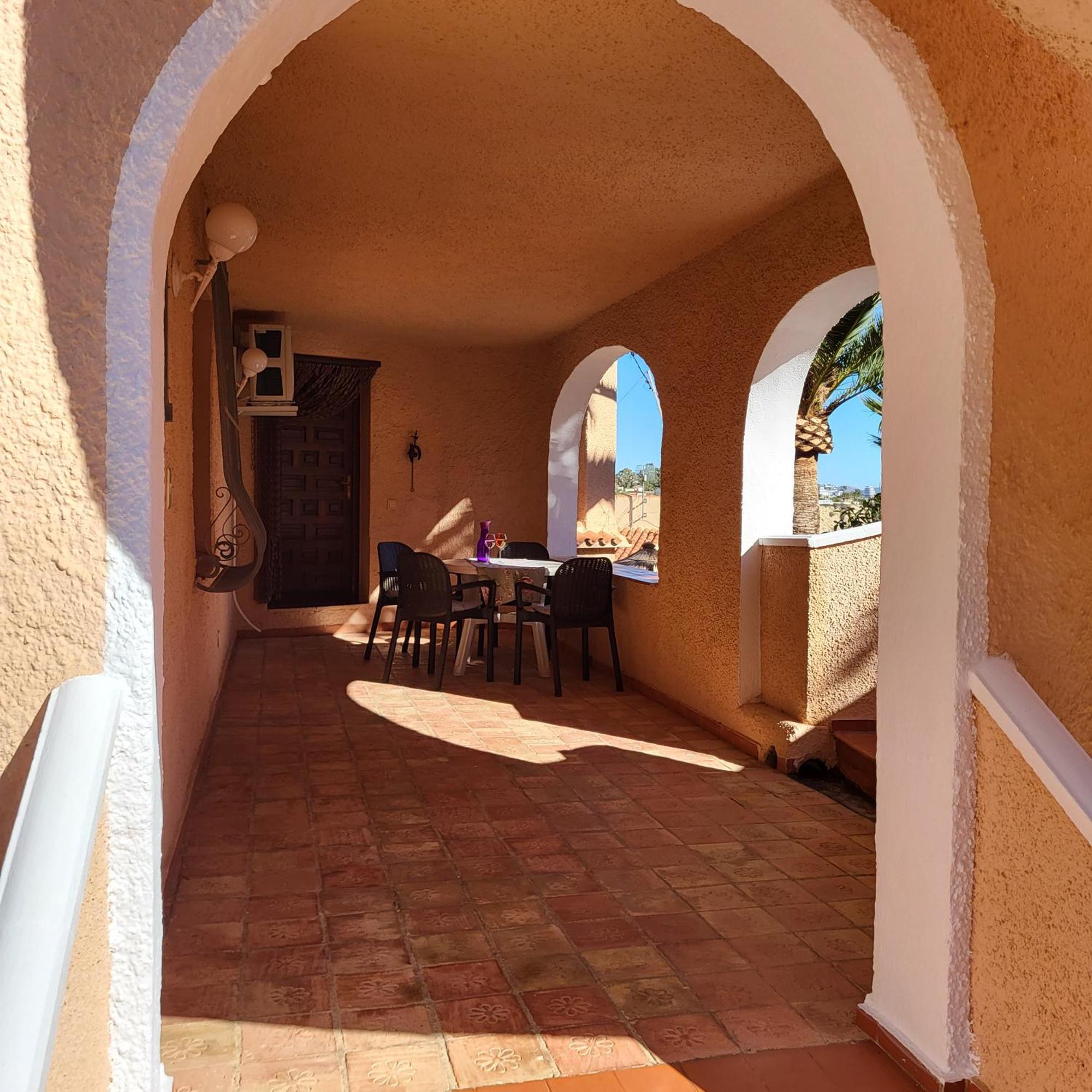 شقة Casa Veintiuno En Calp المظهر الخارجي الصورة